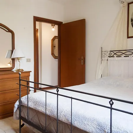 Casa Anna A Porto Azzurro